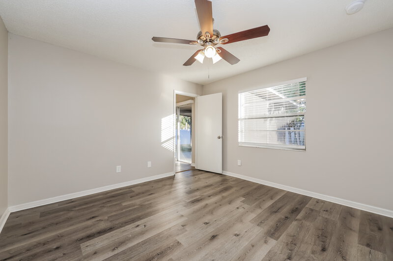 1,845/Mo, 11337 Blackbark Dr Riverview, FL 33579 Main Bedroom View 2