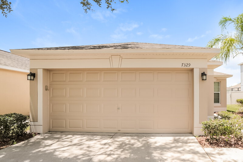 1,950/Mo, 7329 Lumber Port Dr Ruskin, FL 33573 External View