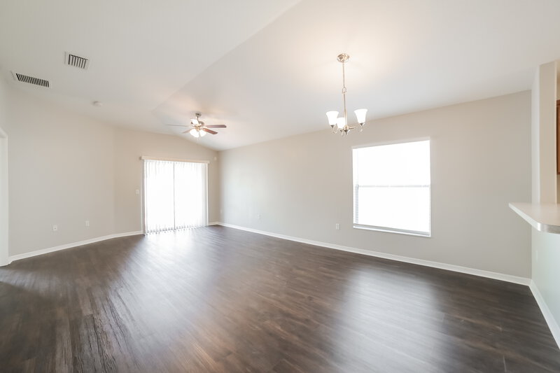 2,025/Mo, 7329 Lumber Port Dr Ruskin, FL 33573 Dining Room View