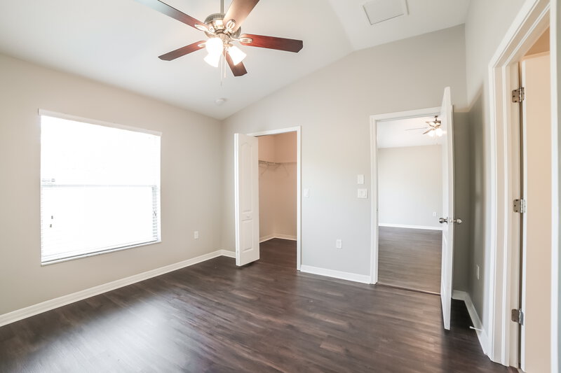 2,025/Mo, 7329 Lumber Port Dr Ruskin, FL 33573 Main Bedroom View