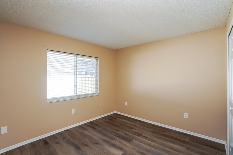 2,110/Mo, 1436 Birchstone Ave Brandon, FL 33511 Main Bedroom View 2
