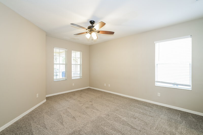 0/Mo, 16014 Loneoak View Dr Lithia, FL 33547 Main Bedroom View