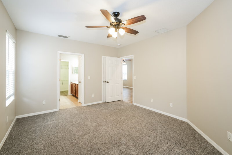 0/Mo, 16014 Loneoak View Dr Lithia, FL 33547 Main Bedroom View 2