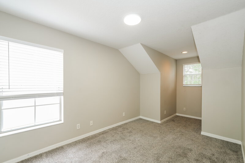 0/Mo, 16014 Loneoak View Dr Lithia, FL 33547 Bedroom View