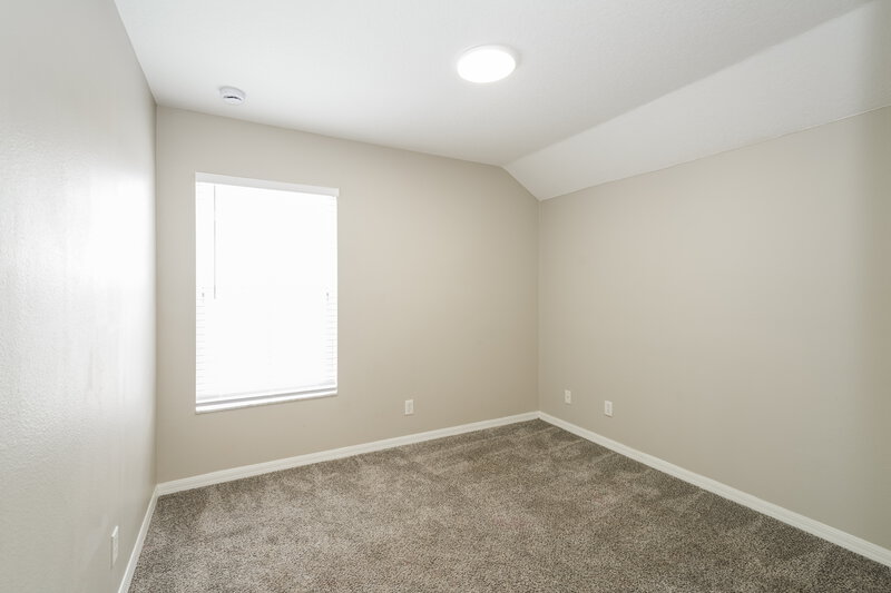 0/Mo, 16014 Loneoak View Dr Lithia, FL 33547 Bedroom View 3