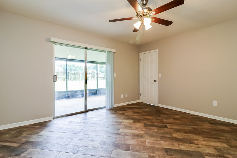 2,120/Mo, 4810 Reagan Ave Seffner, FL 33584 Dining Room View