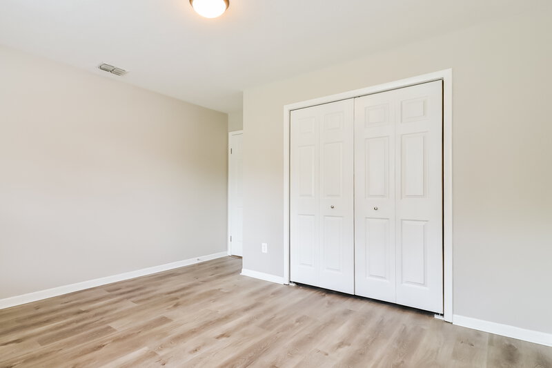 2,120/Mo, 4810 Reagan Ave Seffner, FL 33584 Main Bedroom View 2