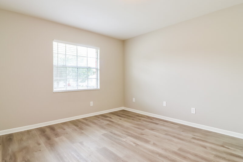 2,120/Mo, 4810 Reagan Ave Seffner, FL 33584 Bedroom View 2