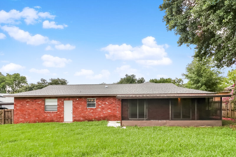 2,120/Mo, 4810 Reagan Ave Seffner, FL 33584 Rear View