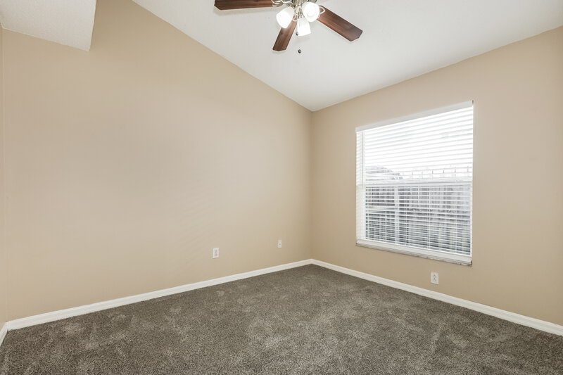 1,765/Mo, 5849 Sand Key Ln Zephyrhills, FL 33545 Bedroom View 2