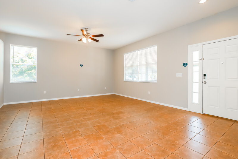 2,210/Mo, 11016 Newbridge Dr Riverview, FL 33579 Living Room View