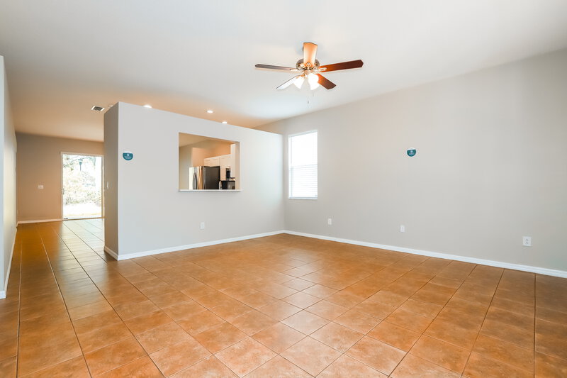 2,210/Mo, 11016 Newbridge Dr Riverview, FL 33579 Living Room View 2