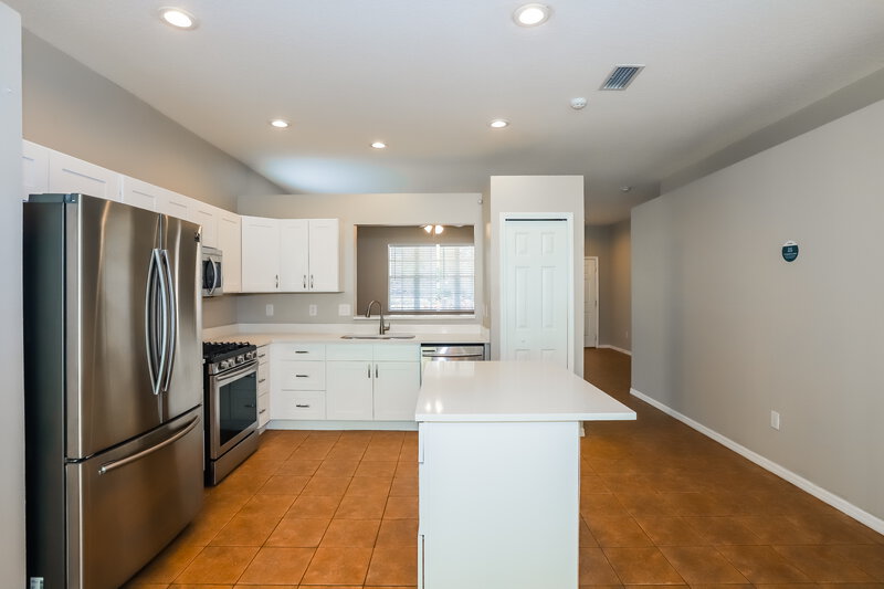 2,210/Mo, 11016 Newbridge Dr Riverview, FL 33579 Kitchen View