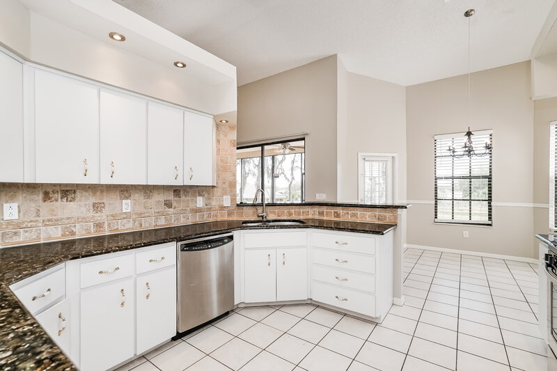 2,370/Mo, 14525 Pimberton Dr Hudson, FL 34667 Kitchen View