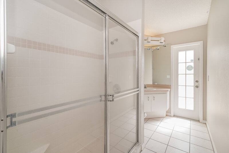 2,370/Mo, 14525 Pimberton Dr Hudson, FL 34667 Bathroom View