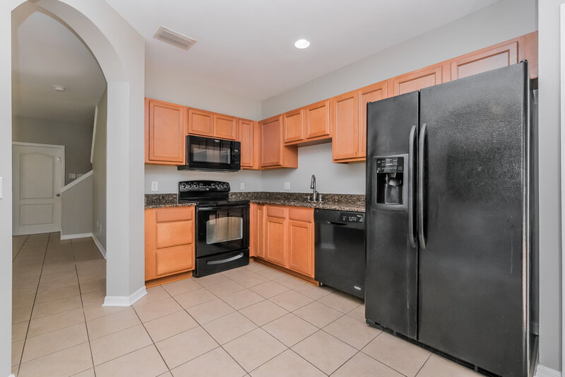2,175/Mo, 18108 Cypress Bay Pkwy Land O' Lakes, FL 34638 Kitchen View
