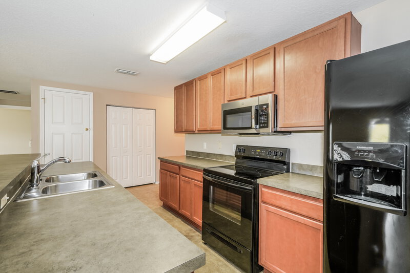 2,050/Mo, 11133 Running Pine Dr Riverview, FL 33569 Misc View 6