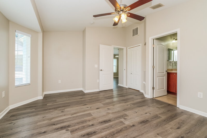 1,925/Mo, 12710 Evington Point Dr Riverview, FL 33579 Main Bedroom View 2