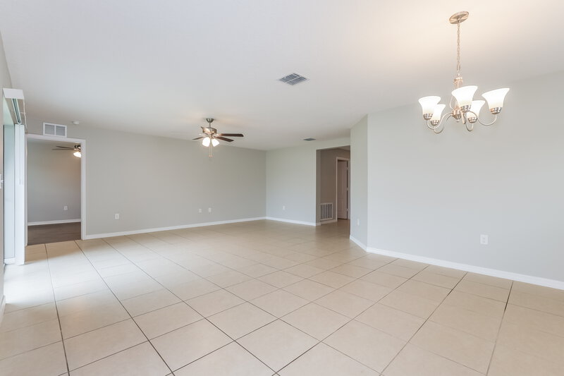 1,980/Mo, 1714 Chatham Green Cir Ruskin, FL 33570 Dining Room View 2