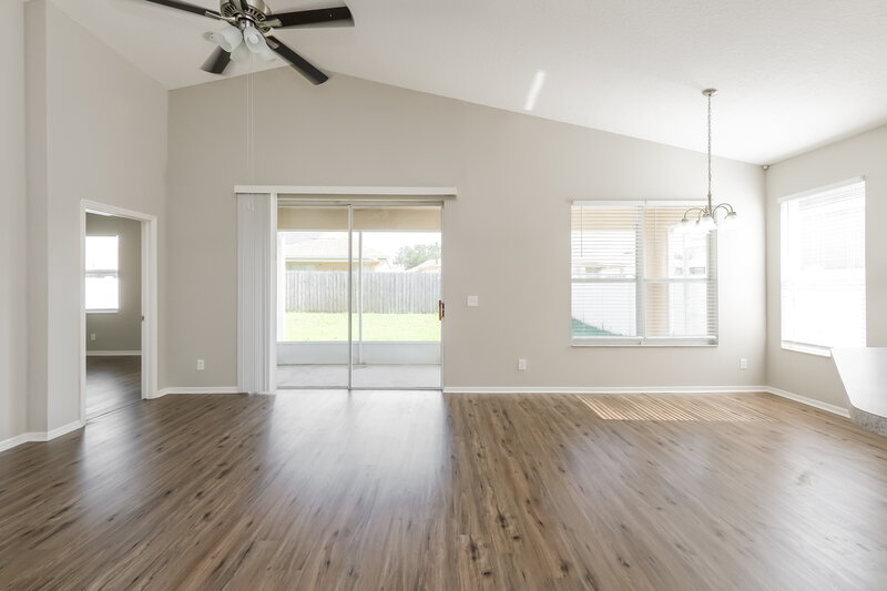 2,290/Mo, 13738 Ogakor Dr Riverview, FL 33579 Living Room View