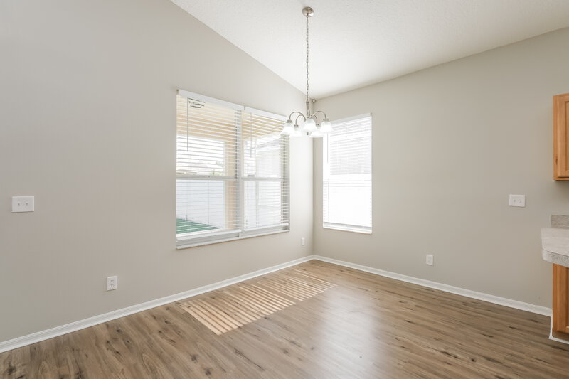 2,290/Mo, 13738 Ogakor Dr Riverview, FL 33579 Dining Room View