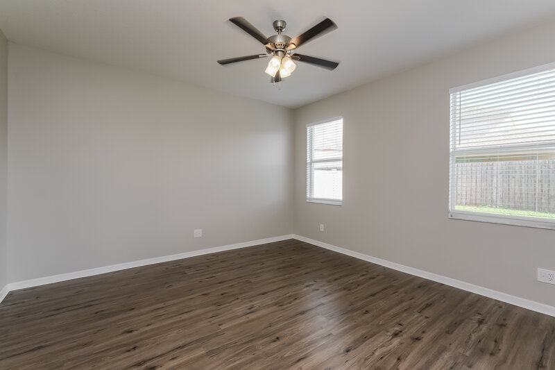 2,290/Mo, 13738 Ogakor Dr Riverview, FL 33579 Main Bedroom View