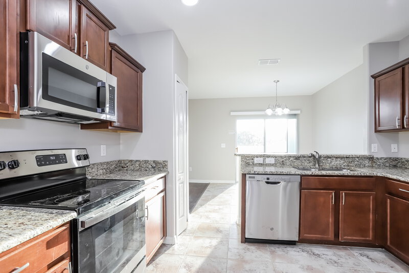 2,355/Mo, 1049 Seminole Sky Dr Ruskin, FL 33570 Kitchen View