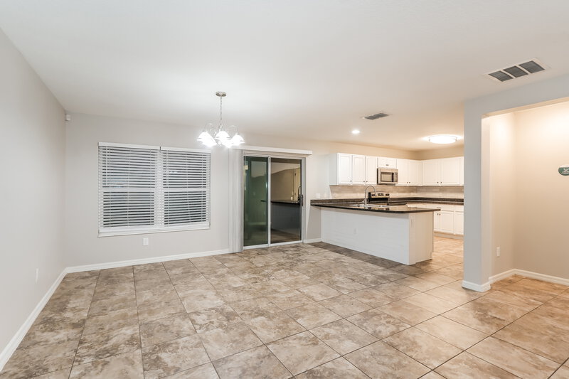 2,125/Mo, 10617 Laguna Plains Dr Riverview, FL 33578 Dining Room View