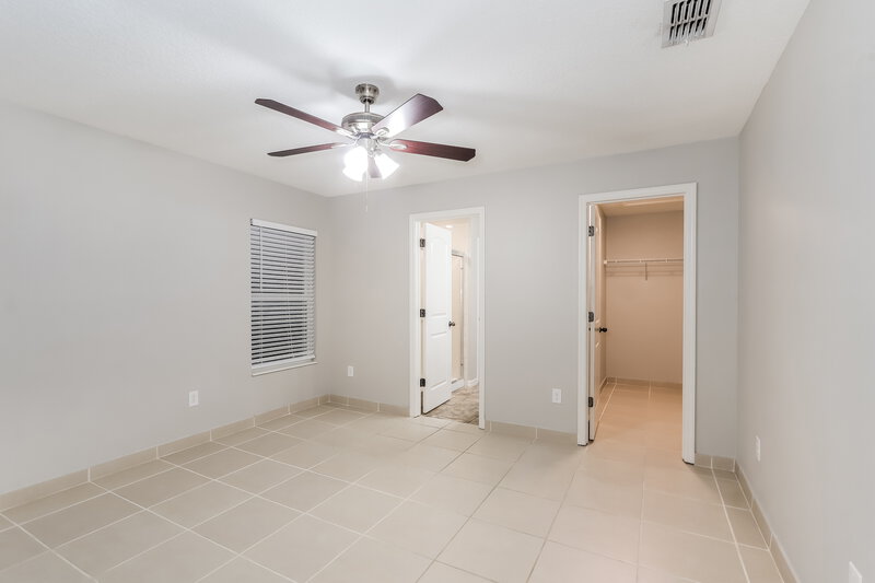 2,125/Mo, 10617 Laguna Plains Dr Riverview, FL 33578 Main Bedroom View