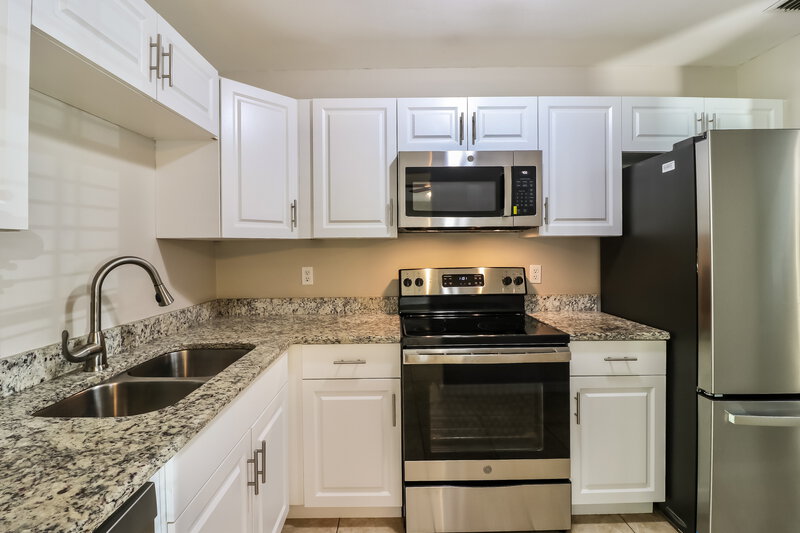 1,710/Mo, 9349 Regatta St Spring Hill, FL 34608 Kitchen View