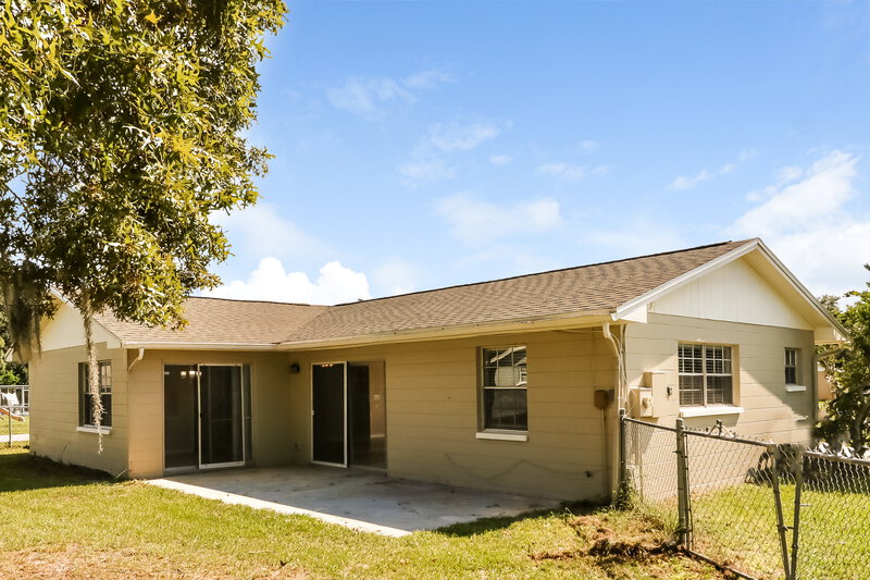 1,710/Mo, 9349 Regatta St Spring Hill, FL 34608 Rear View