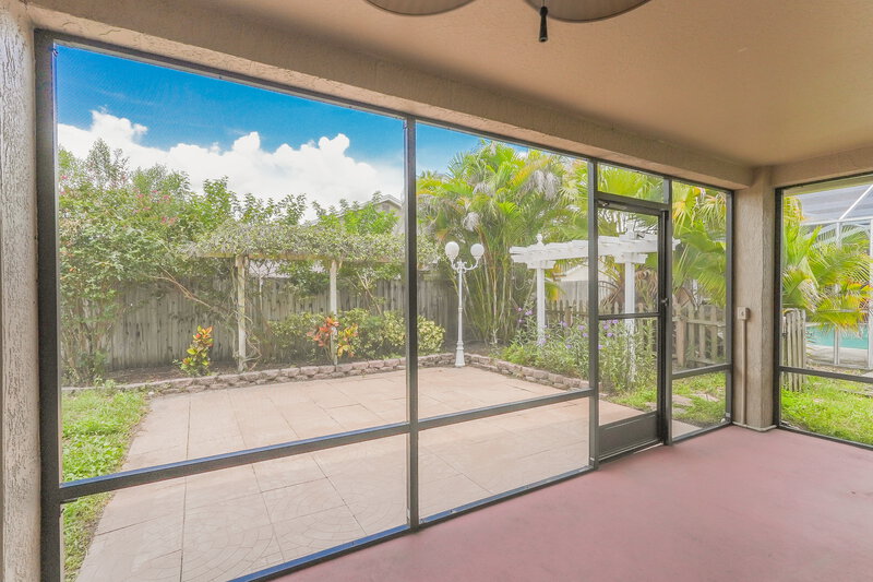 2,435/Mo, 1735 Wakefield Dr Brandon, FL 33511 Sun Room View