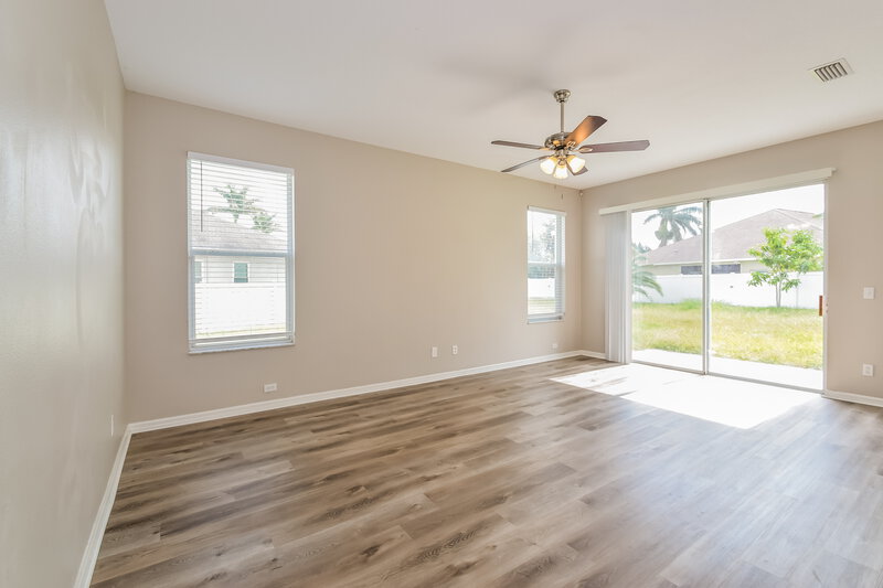 2,670/Mo, 405 Stone Briar Dr Ruskin, FL 33570 Misc View 4