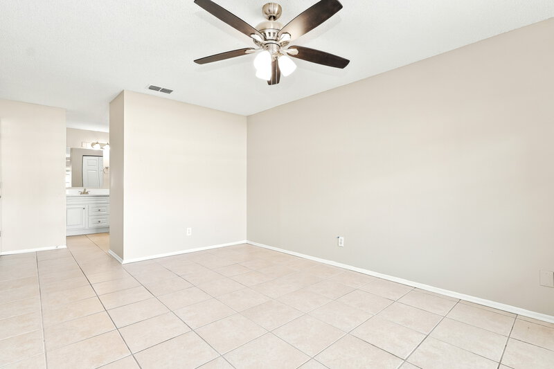 2,390/Mo, 948 16th Ln Palm Harbor, FL 34683 Living Room View 2