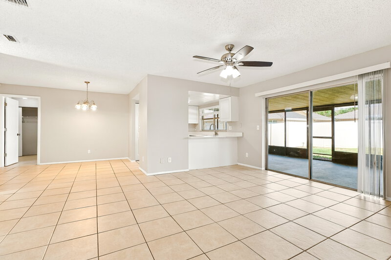 2,390/Mo, 948 16th Ln Palm Harbor, FL 34683 Living Room View 3