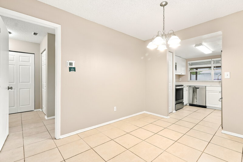 2,390/Mo, 948 16th Ln Palm Harbor, FL 34683 Dining Room View