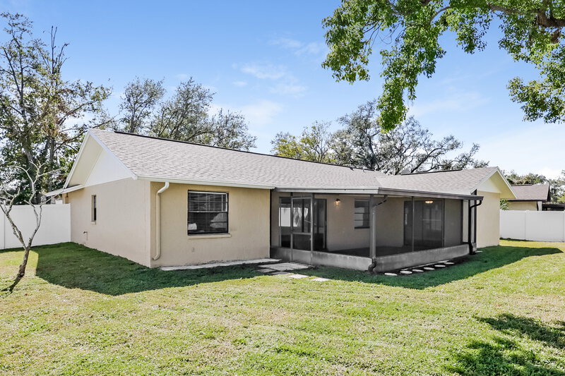 2,290/Mo, 1718 Dove Field Pl Brandon, FL 33510 Rear View