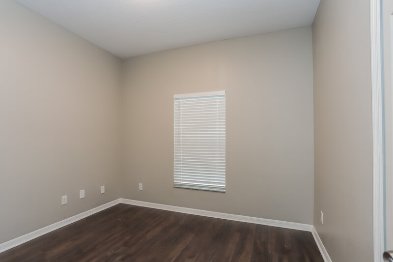 2,270/Mo, 817 Parsons Pointe St Seffner, FL 33584 Bedroom View 3