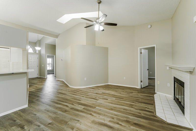 1,985/Mo, 8046 Hathaway Dr New Port Richey, FL 34654 Living Room View