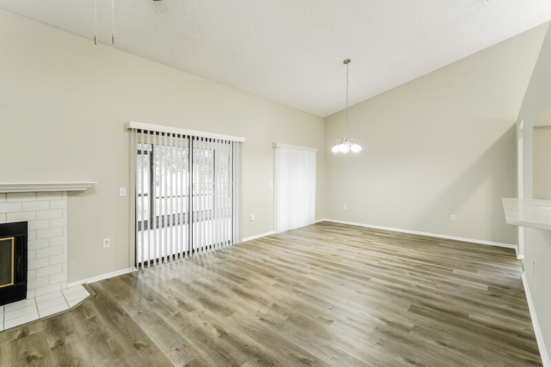 1,985/Mo, 8046 Hathaway Dr New Port Richey, FL 34654 Living Room View 2