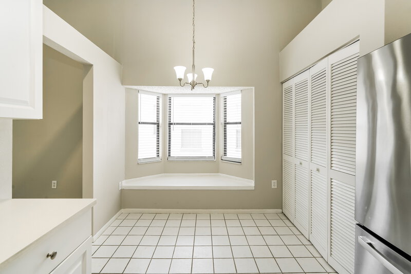 1,985/Mo, 8046 Hathaway Dr New Port Richey, FL 34654 Dining Room View