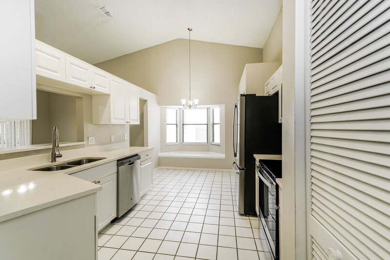 1,985/Mo, 8046 Hathaway Dr New Port Richey, FL 34654 Kitchen View