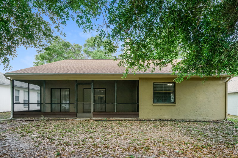 1,985/Mo, 8046 Hathaway Dr New Port Richey, FL 34654 Rear View 2