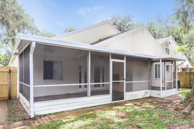 2,190/Mo, 1408 Windjammer Pl Valrico, FL 33594 Rear View