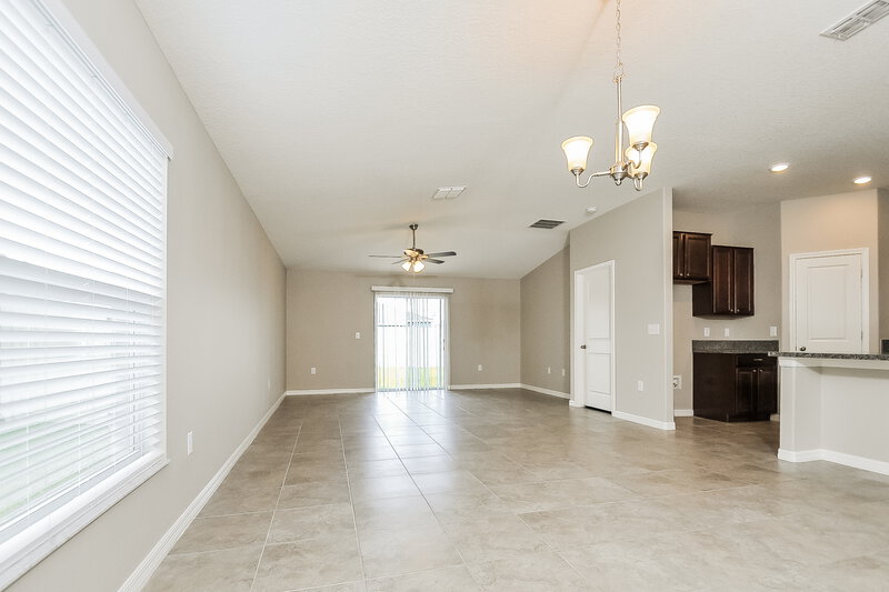 4,030/Mo, 6714 Trent Creek Dr Ruskin, FL 33573 Dining Room View