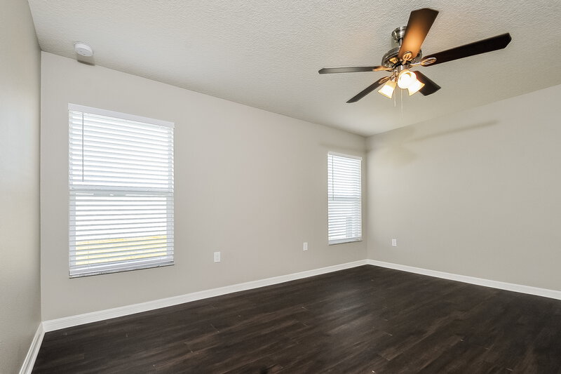 4,030/Mo, 6714 Trent Creek Dr Ruskin, FL 33573 Main Bedroom View