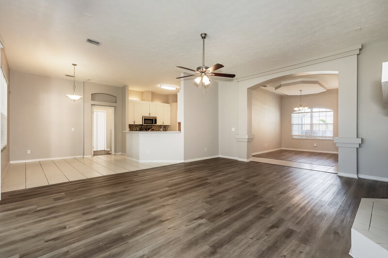 2,800/Mo, 2304 Golf Manor Blvd Valrico, FL 33596 Living Room View