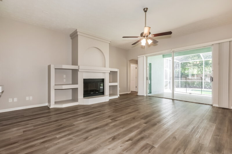 2,800/Mo, 2304 Golf Manor Blvd Valrico, FL 33596 Living Room View 2