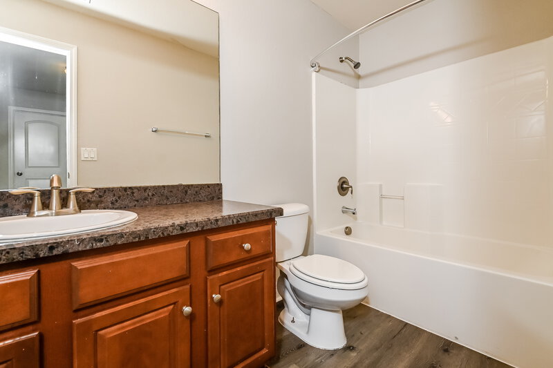 2,615/Mo, 11137 Irish Moss Ave Riverview, FL 33569 Bathroom View 2