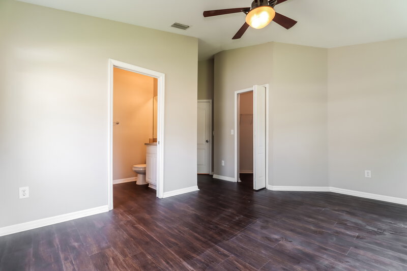 1,850/Mo, 12637 Adventure Dr Riverview, FL 33579 Main Bedroom View 2